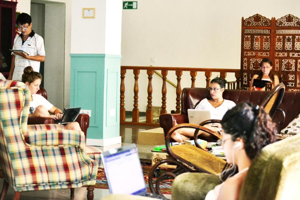 Feeling Sevilla Hostel Екстер'єр фото